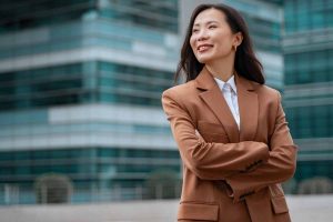 How Brokers Decide If They're Ready to Become an AR